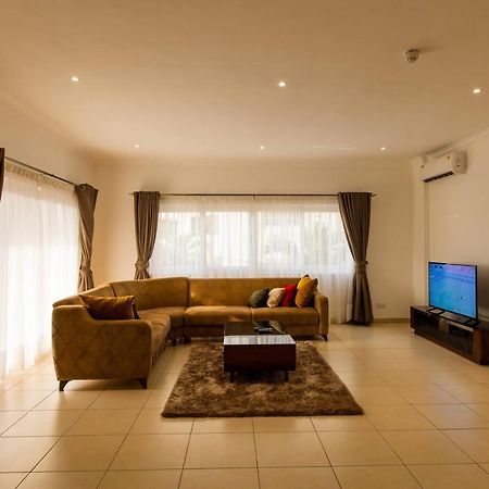 Accra Fine Suites - Holi Flats Airport Residential Exteriér fotografie
